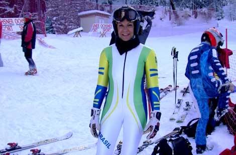 Após conquistar o vice-campeonato mundial de Esqui Alpino Masters na última sexta-feira (25/02), Luci Arnhold ganhou no sábado mais uma medalha neste edição da Copa do Mundo / Foto: Divulgação